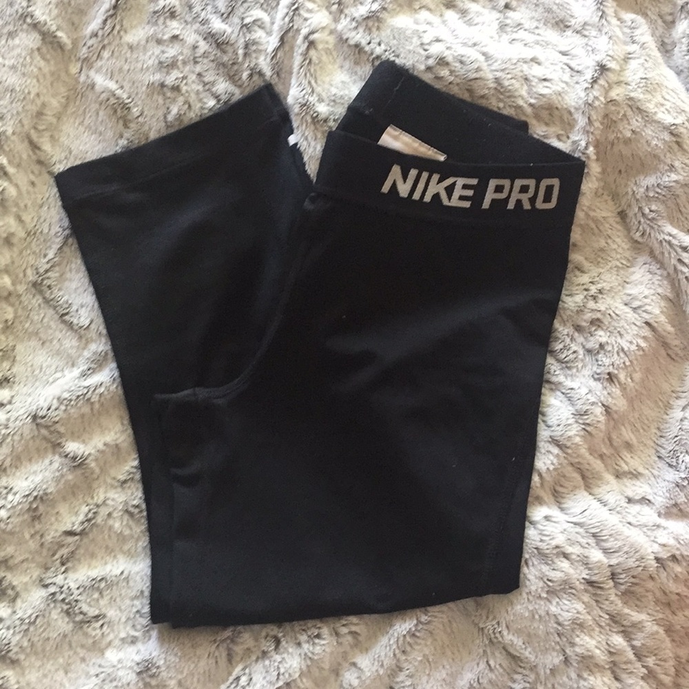 Nike dri-fit capris
